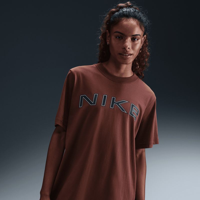 nike-sportswear-marron-hq1679-218-2.jpeg