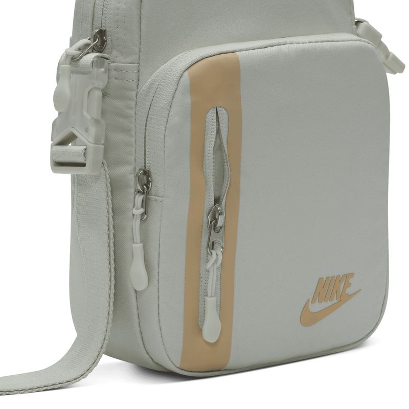 nike-elemental-premium-gris-dn2557-020-5.jpeg