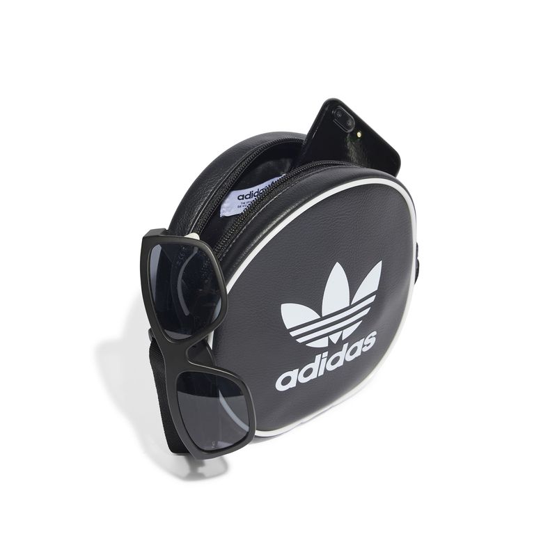 adidas-adicolor-classic-round-negro-it7592-3.jpeg