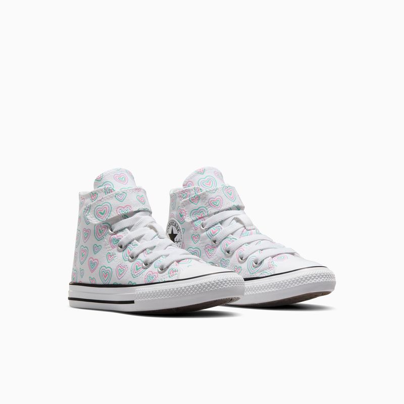 converse-chuck-taylor-all-star-hearts-easy-on-blancas-a08377c-3.jpeg