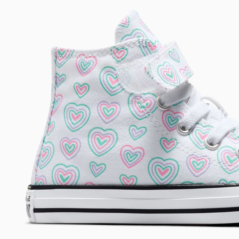 converse-chuck-taylor-all-star-hearts-easy-on-blancas-a08377c-7.jpeg