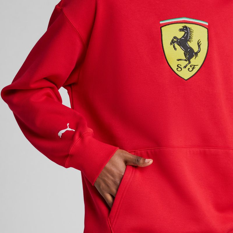 puma-ferrari-race-big-shield-roja-630192-02-4.jpeg