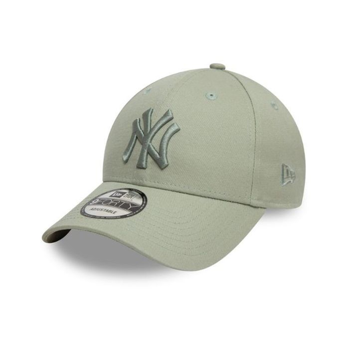New York Yankees League Essential
