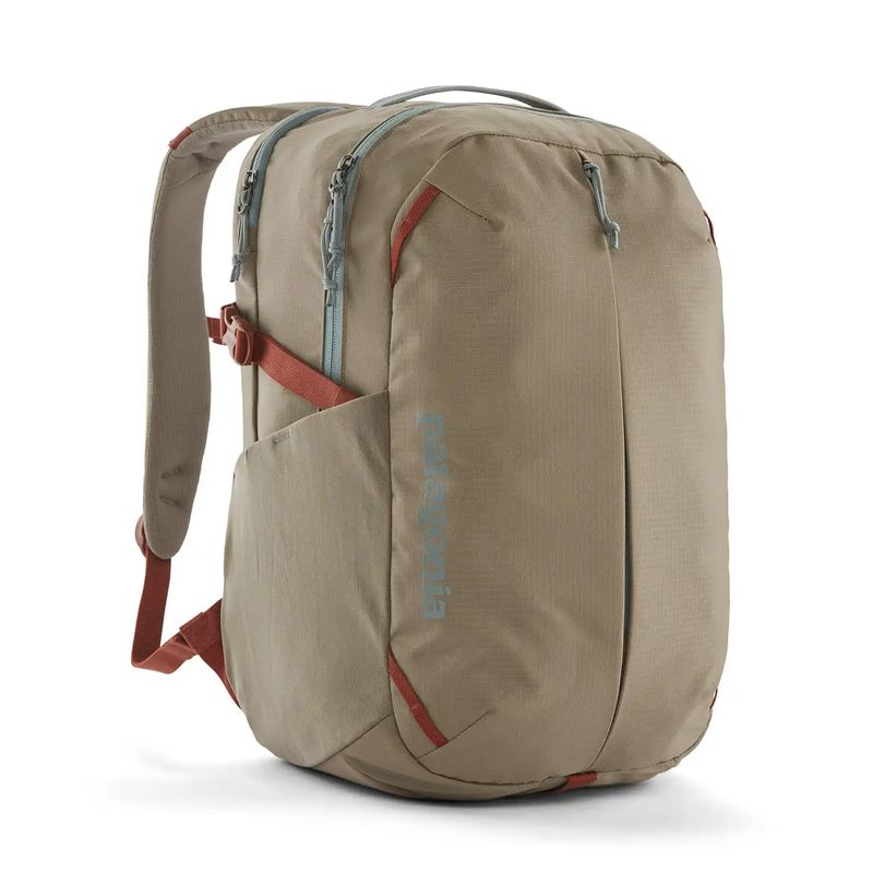 patagonia-refugio-day-marron-47913-sbdy-2.jpeg