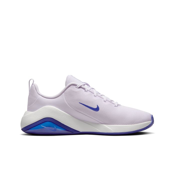 Nike Bella 7