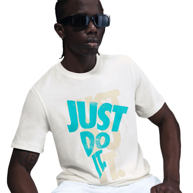 nike-sportswear-blanco-roto-hj0554-133-3.jpeg