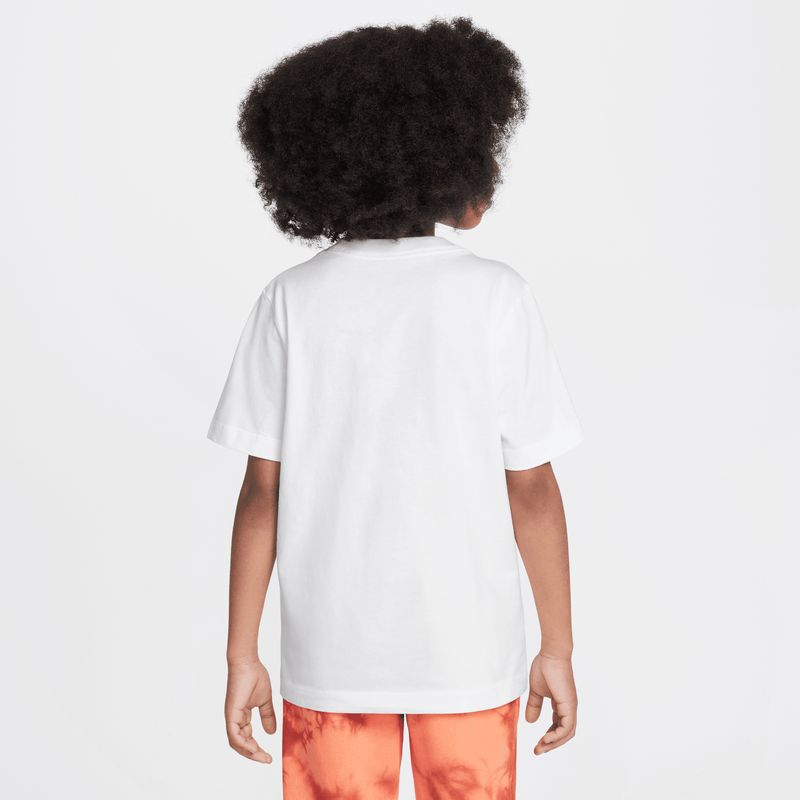 nike-sportswear-blanca-hq3240-100-2.jpeg