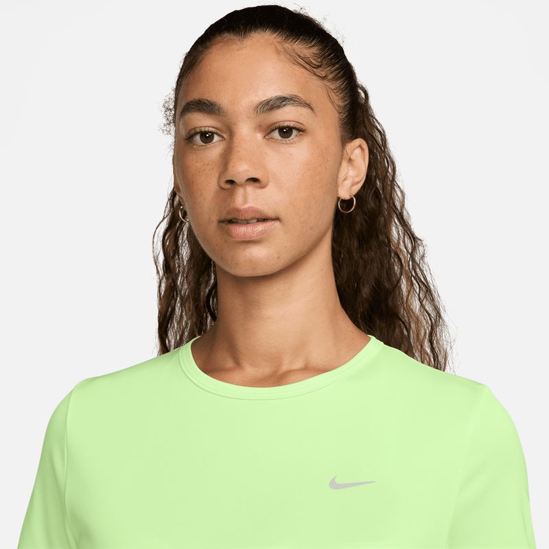 nike-tempo-verde-hq0648-701-3.jpeg