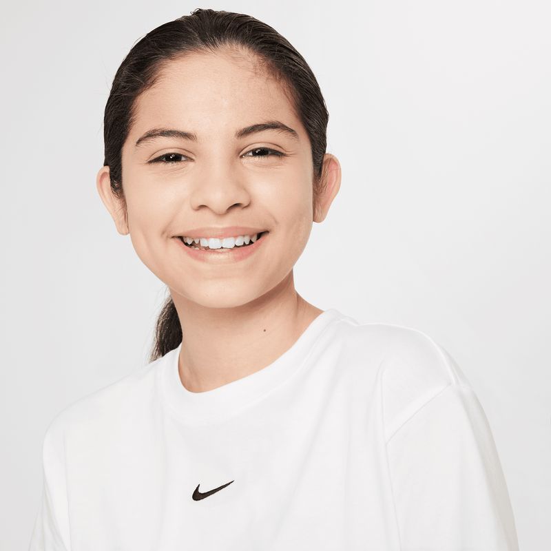 nike-sportswear-blanca-fz5559-100-3.jpeg