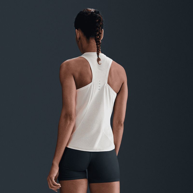 nike-swift-blanco-roto-hq0620-133-2.jpeg
