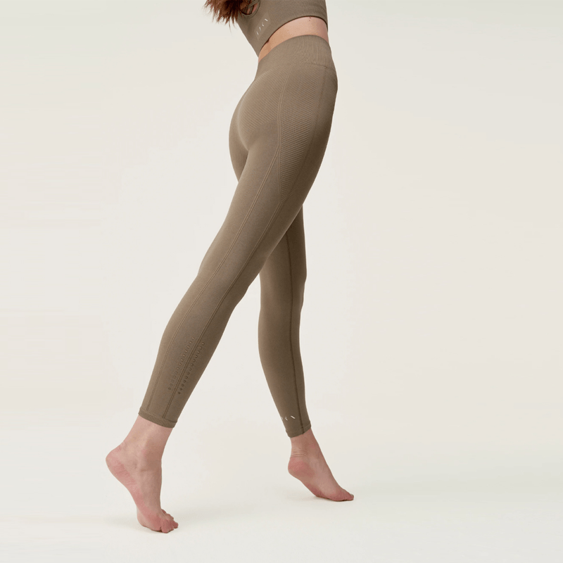 born-living-yoga-india-marrones-o22sm19-l-walnut-2.png