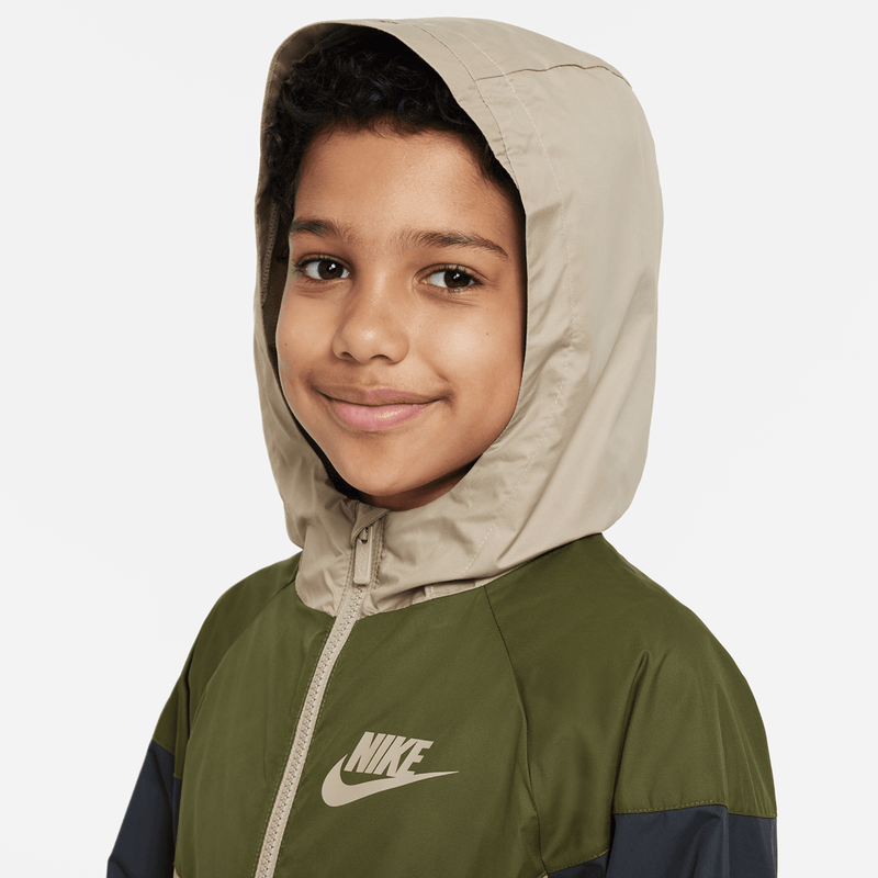 nike-sportswear-windrunner-multicolor-850443-247-3.png