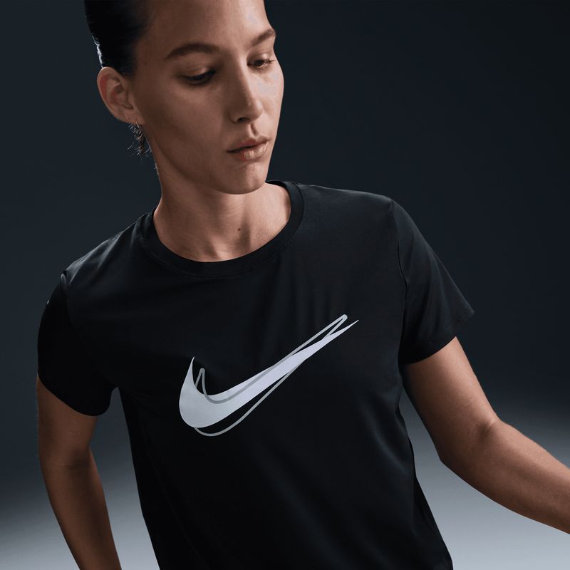 nike-one-swoosh-negra-hj2204-010-3.jpeg