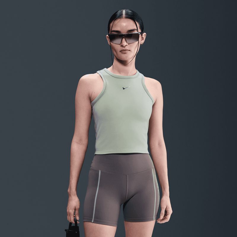nike-one-fitted-verde-ib7886-370-1.jpeg