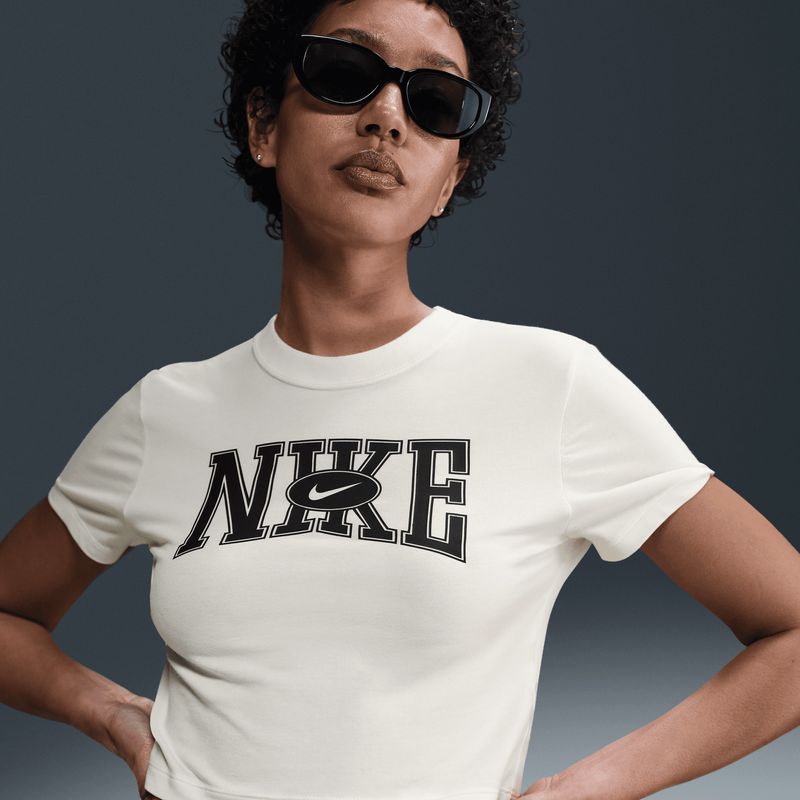 nike-sportswear-blanca-hq1709-133-2.jpeg
