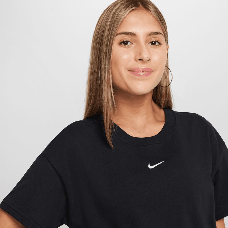 nike-sportswear-negra-fz5559-010-3.jpeg