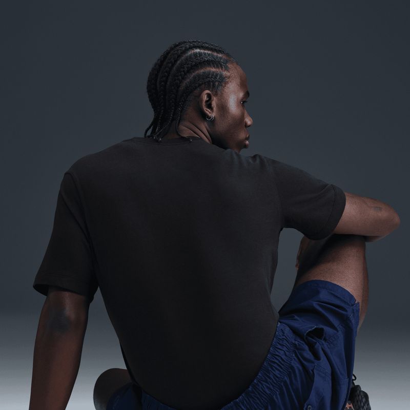 nike-sportswear-negra-hj0752-010-3.jpeg