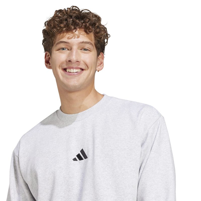 adidas-essentials-feelcozy-fleece-gris-je3791-3.jpeg