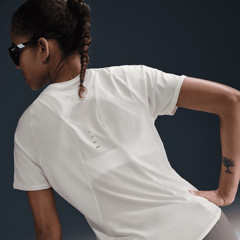 nike-swift-blanca-hm9698-133-3.jpeg
