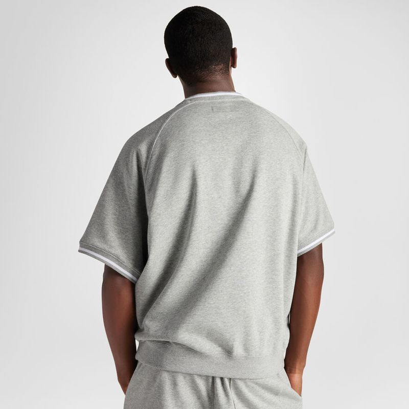 converse-retro-crew-gris-10028343-a01-2.jpeg
