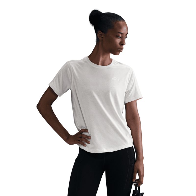 nike-trail-blanca-hj2242-030-1.jpeg