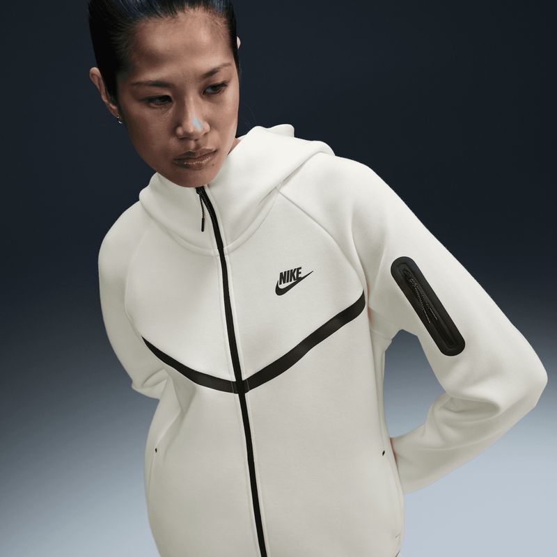 nike-sportswear-tech-fleece-windrunner-blanca-hv6747-110-3.jpeg