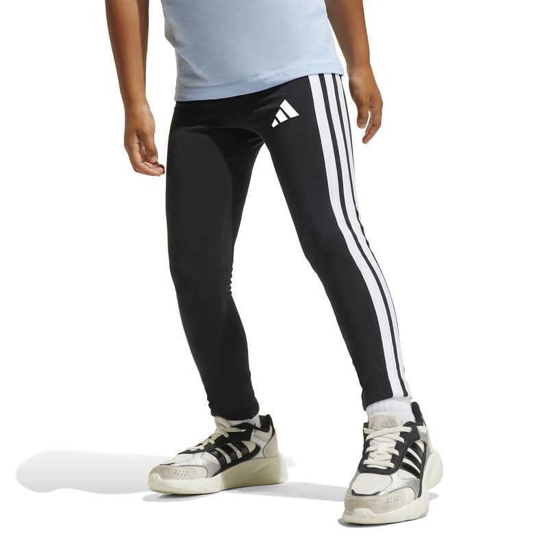 adidas-essentials-negras-je0313-1.jpeg