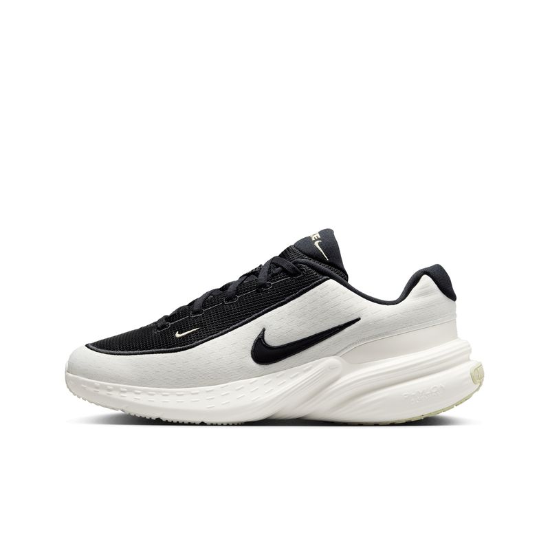 nike-uplift-sc-negros-y-blancos-ib2765-100-1.jpeg