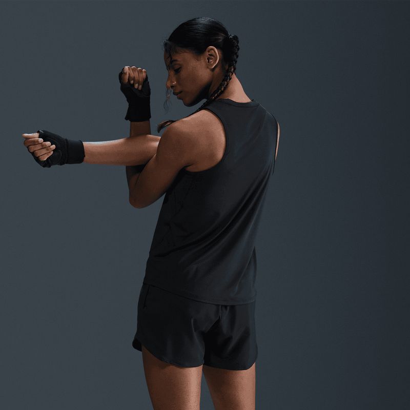 nike-one-classic-negra-ib9385-010-2.jpeg