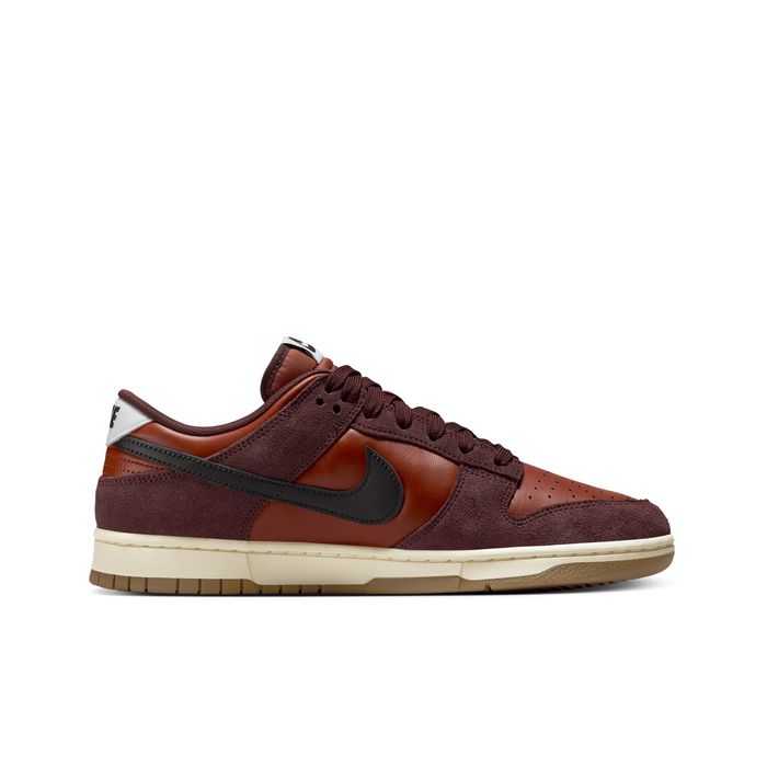 Dunk Low Retro SE