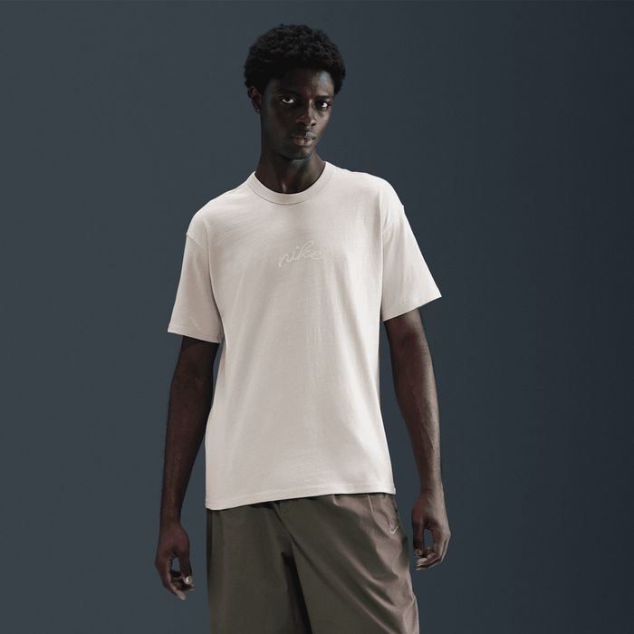 Sportswear Premium Essentials