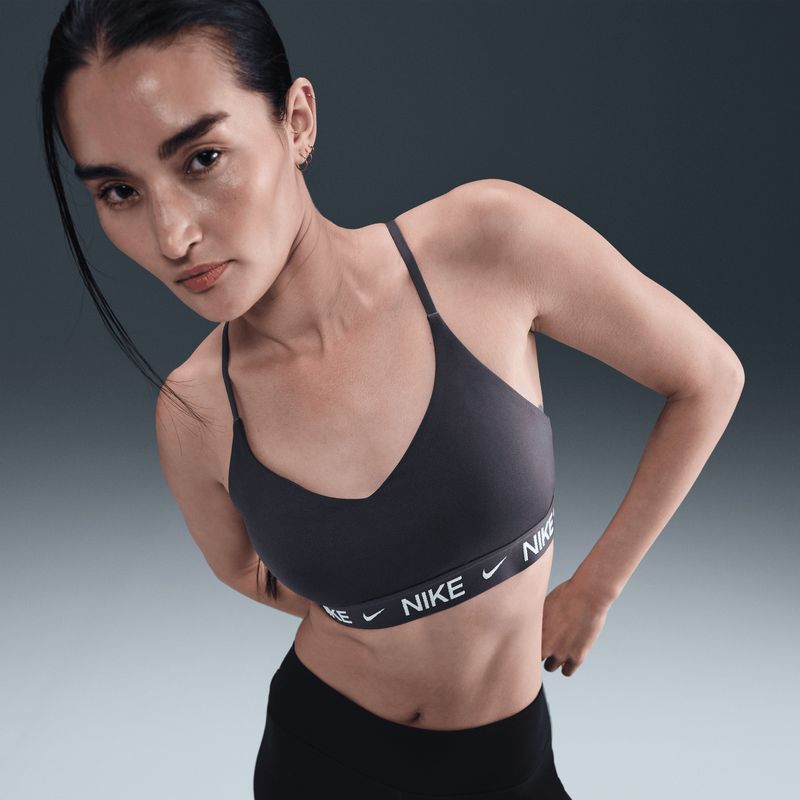 nike-indy-sujecion-ligera-gris-fd1062-036-1.jpeg