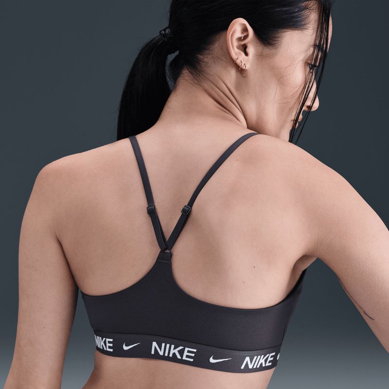 nike-indy-sujecion-ligera-gris-fd1062-036-2.jpeg