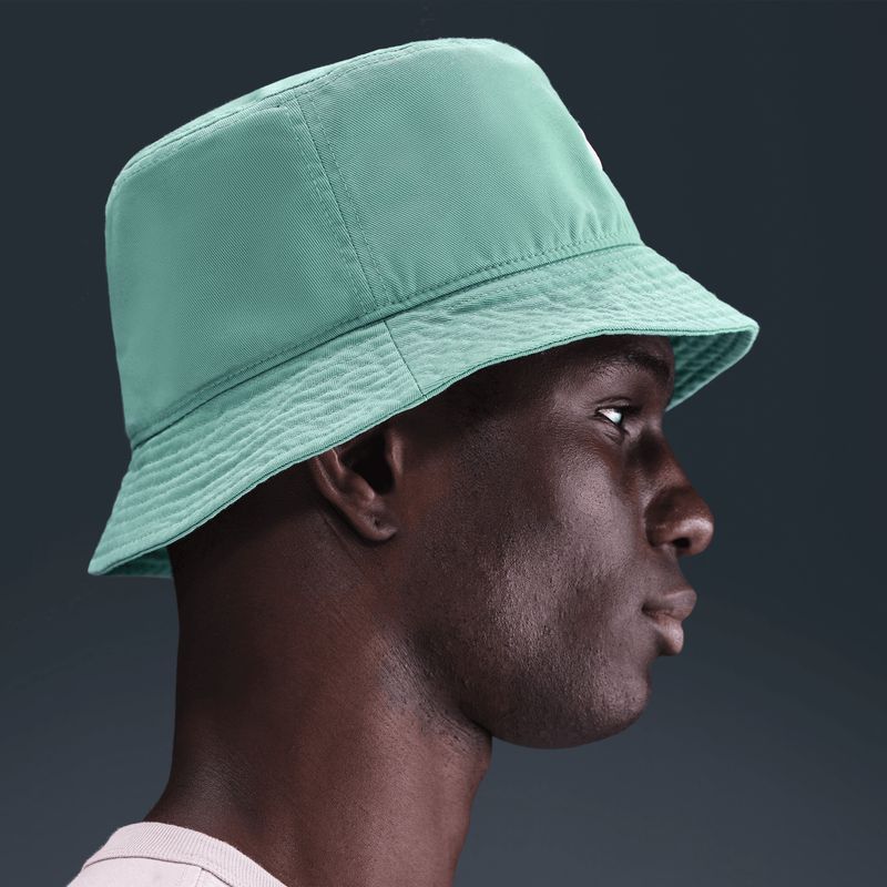 nike-apex-verde-fb5381-017-3.jpeg