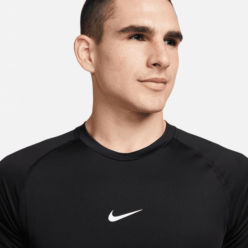 nike-pro-negra-fb7929-010-3.jpeg