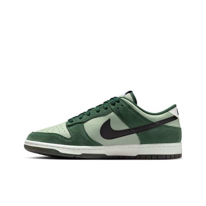 Dunk Low Retro SE