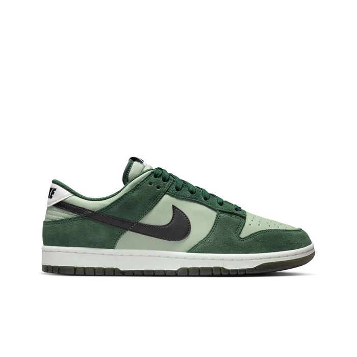 Dunk Low Retro SE