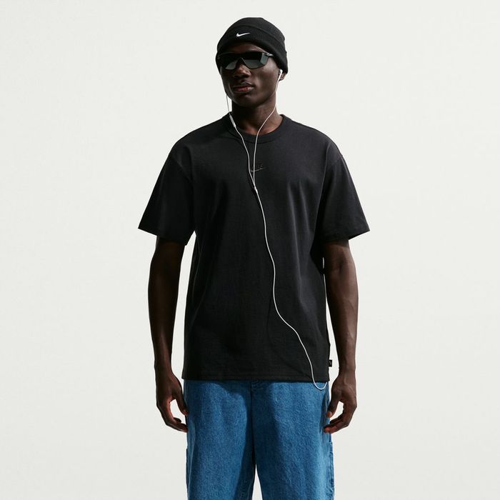 Sportswear Premium Essentials