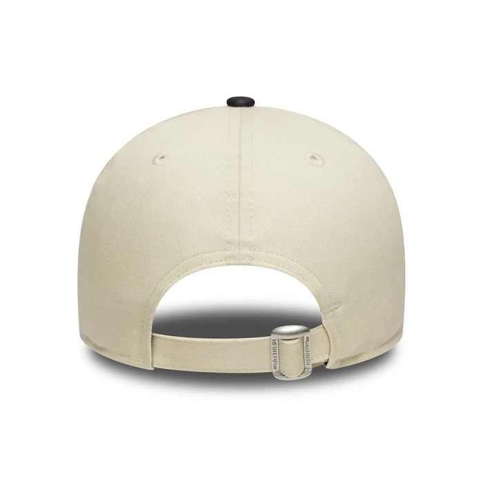 New York Yankees League Essential